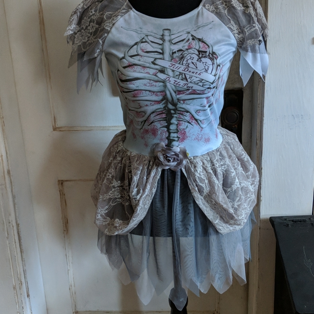 Girls  very cute dress up Halloween
